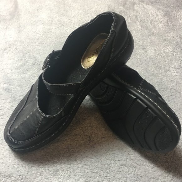 Ingaro Buckle Mary Jane Comfort Shoe 7 M - Picture 7 of 7